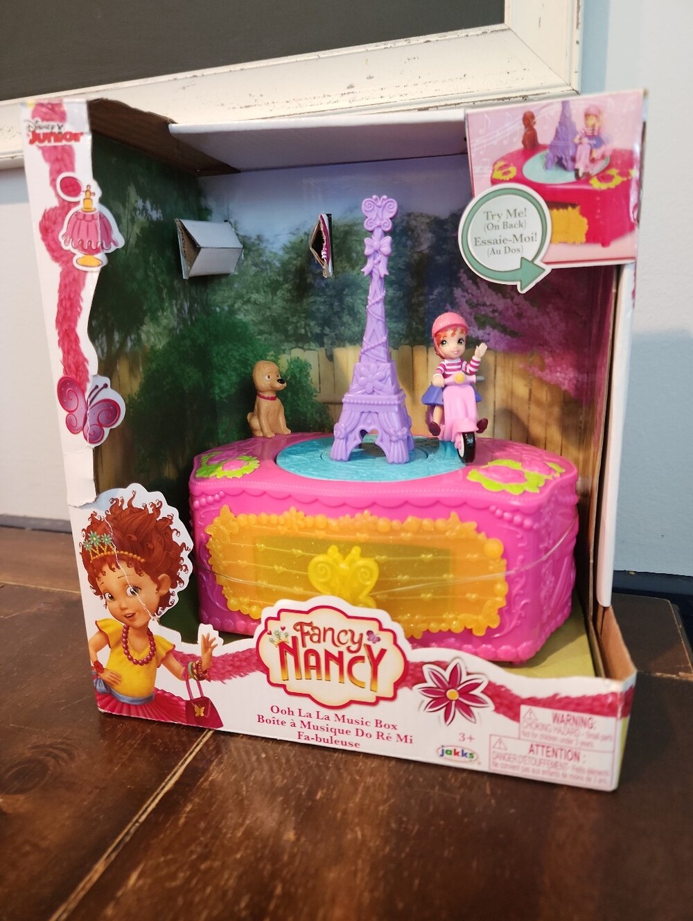 Ooh La La Pink Music Box Fancy Nancy